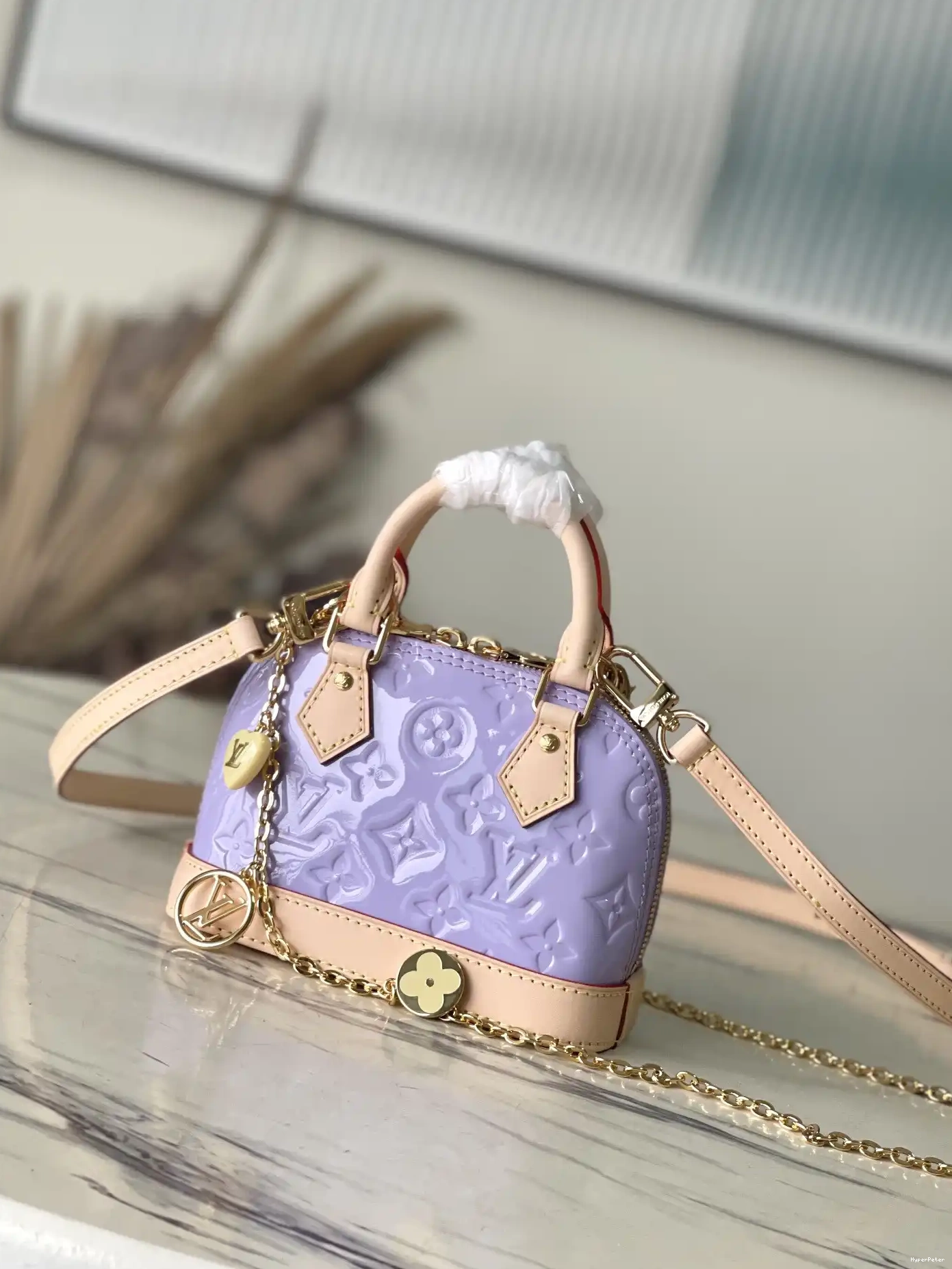 VUITTON LOUIS Alma-18*12*8cm Nano 0607